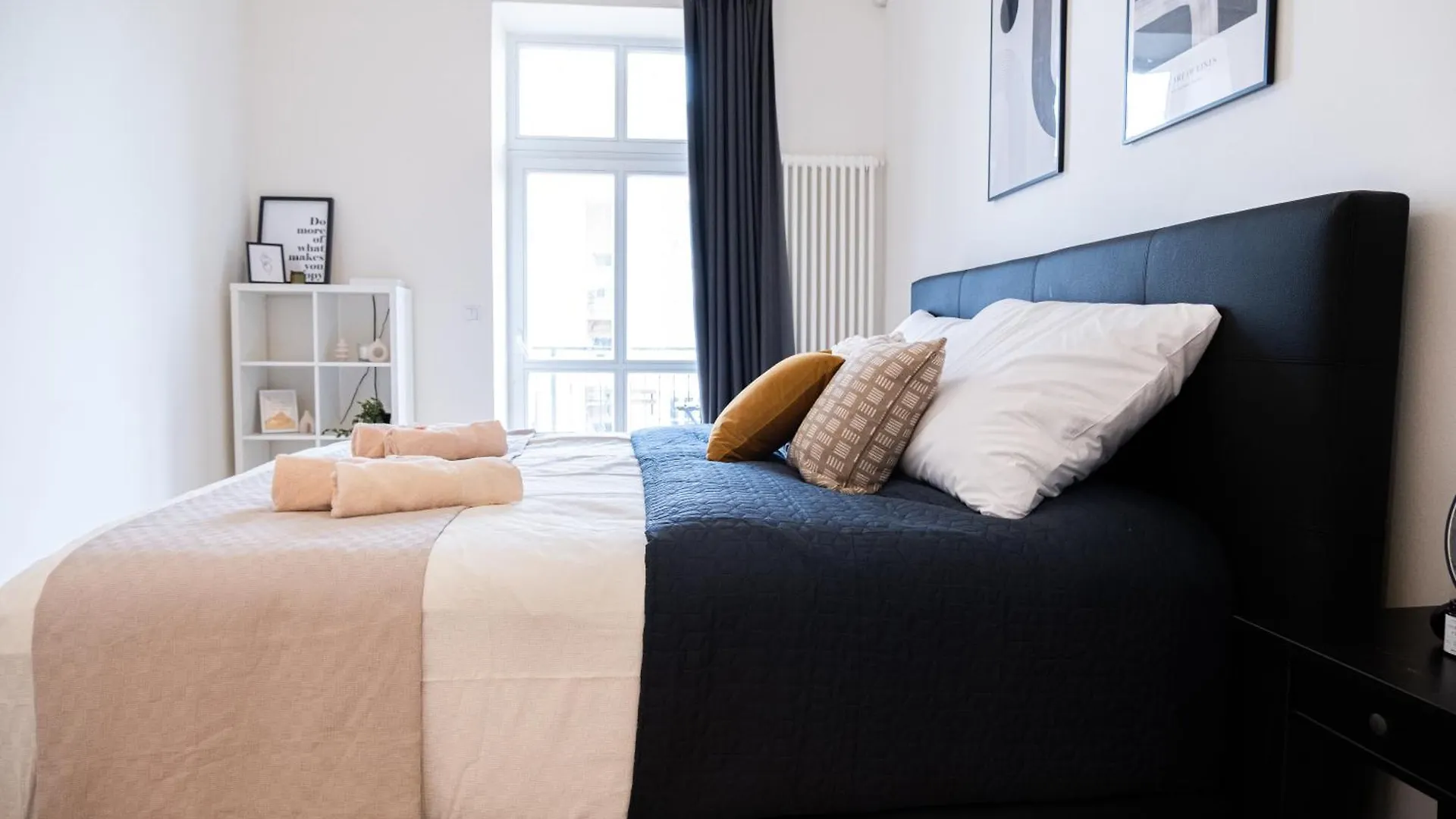 Spacious Apartment Near Prague Castle 0*,
